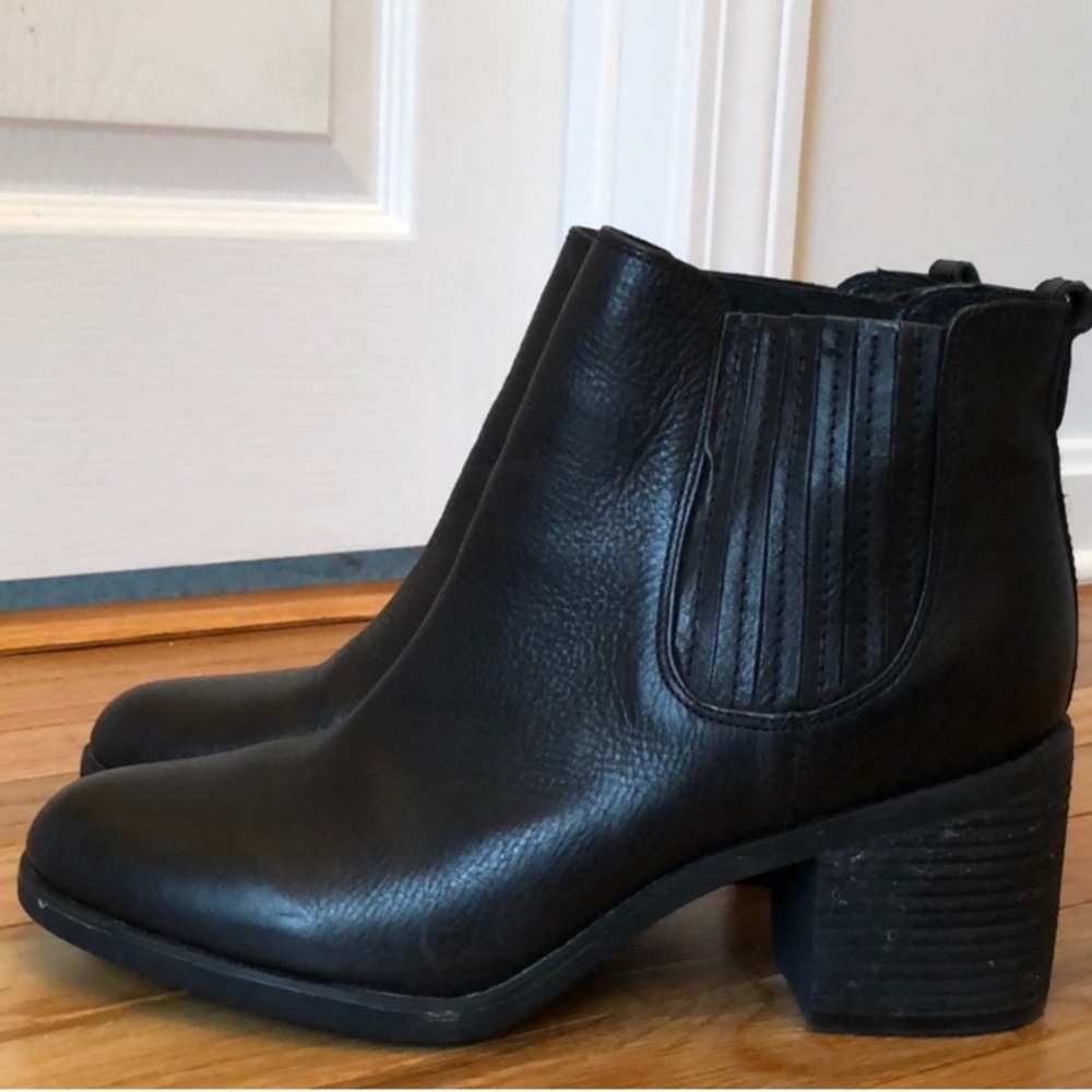 Sofft black leather booties - Picture 2 of 8